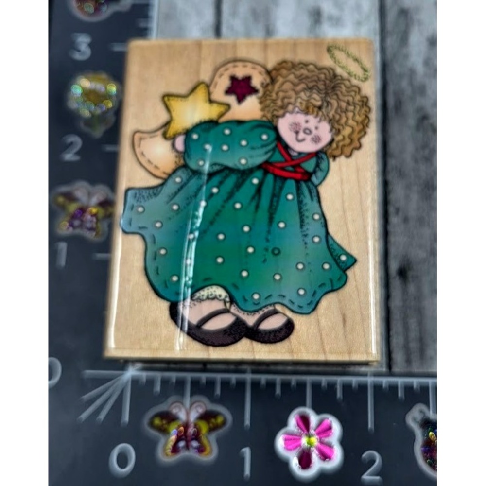 Hero Arts Angel Hiding Star E1268 Country Stitch Rubber Stamp Wood #R90